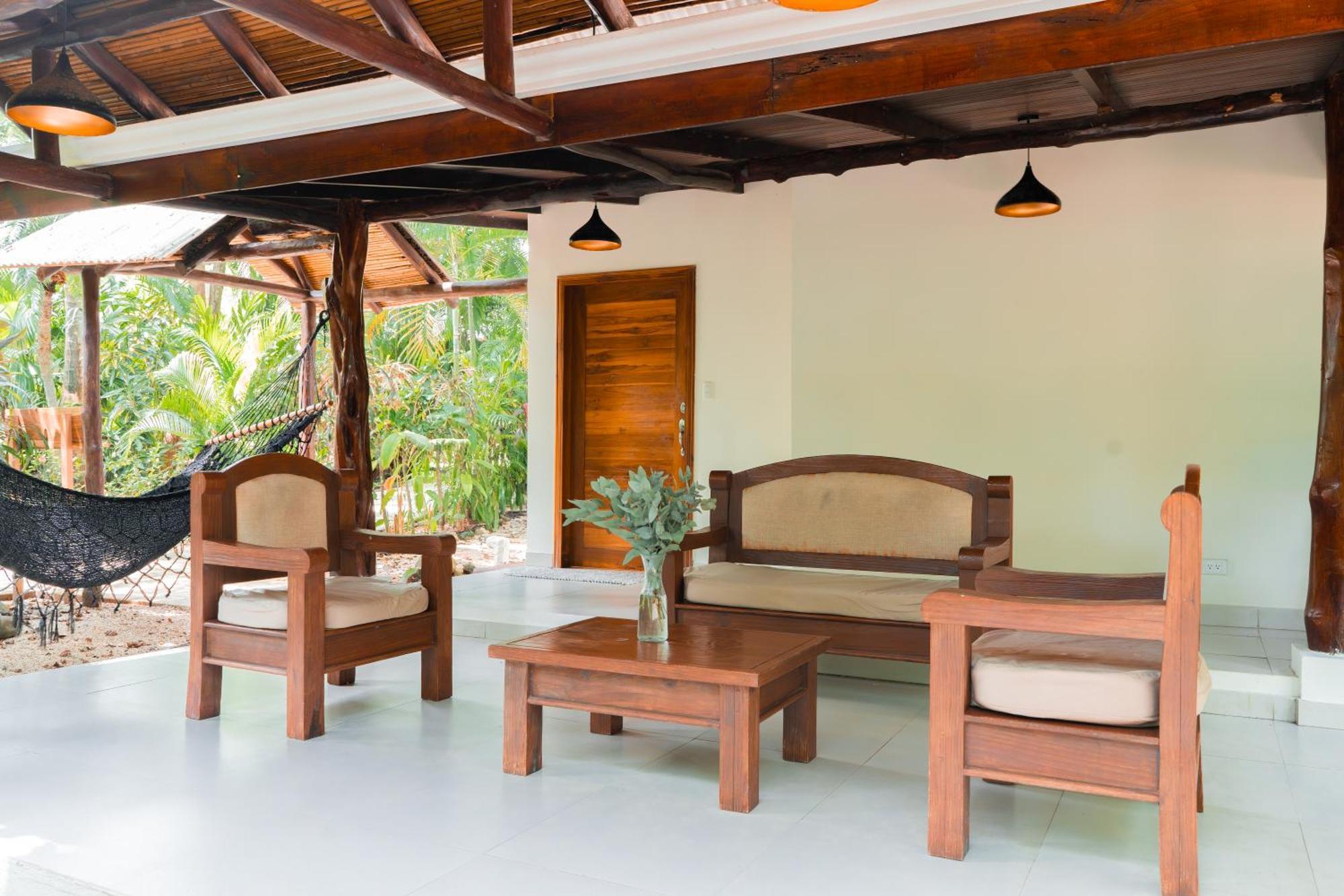 Playa Santa Teresa  Banana Beach Bungalows מראה חיצוני תמונה