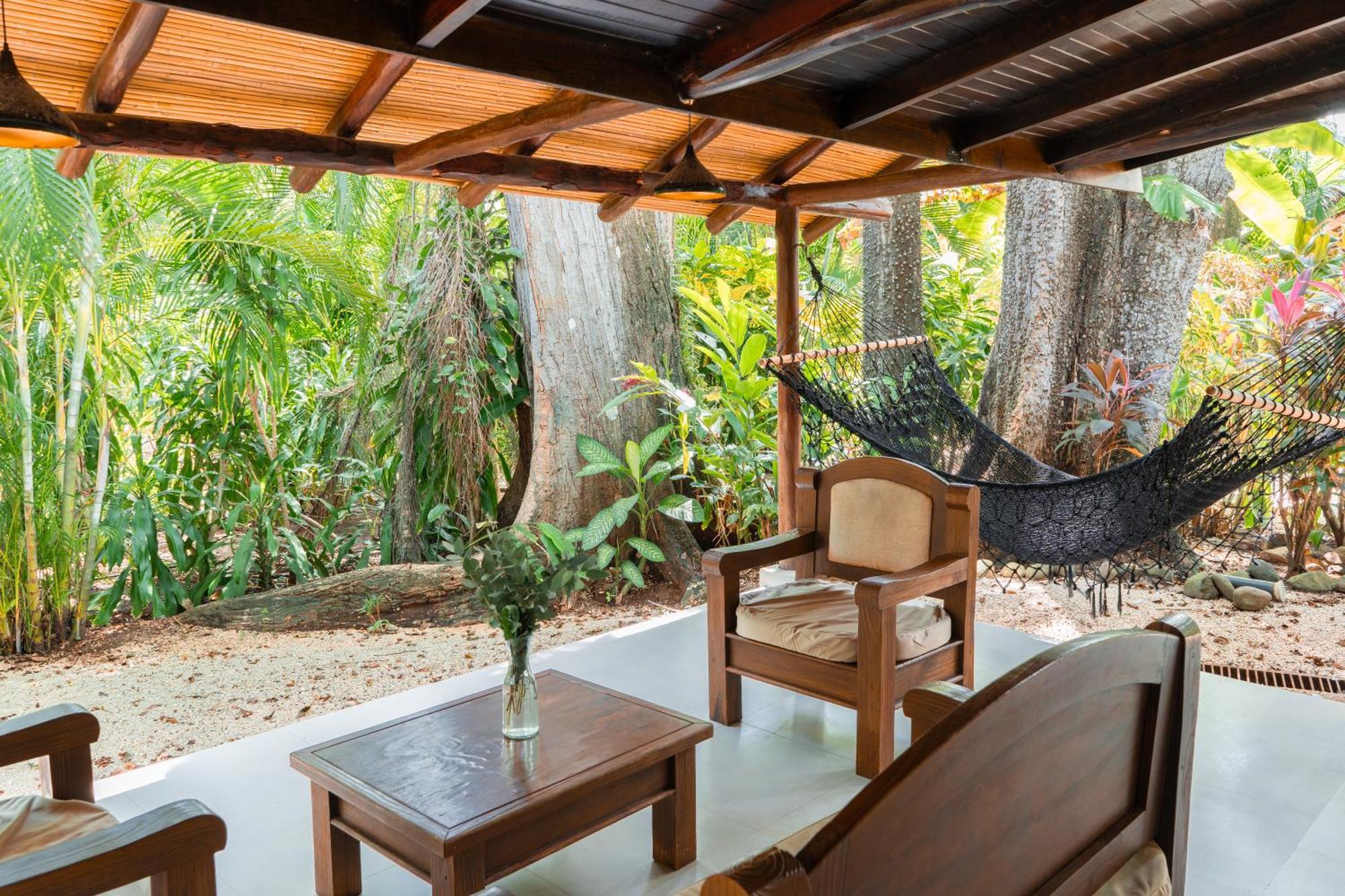 Playa Santa Teresa  Banana Beach Bungalows מראה חיצוני תמונה