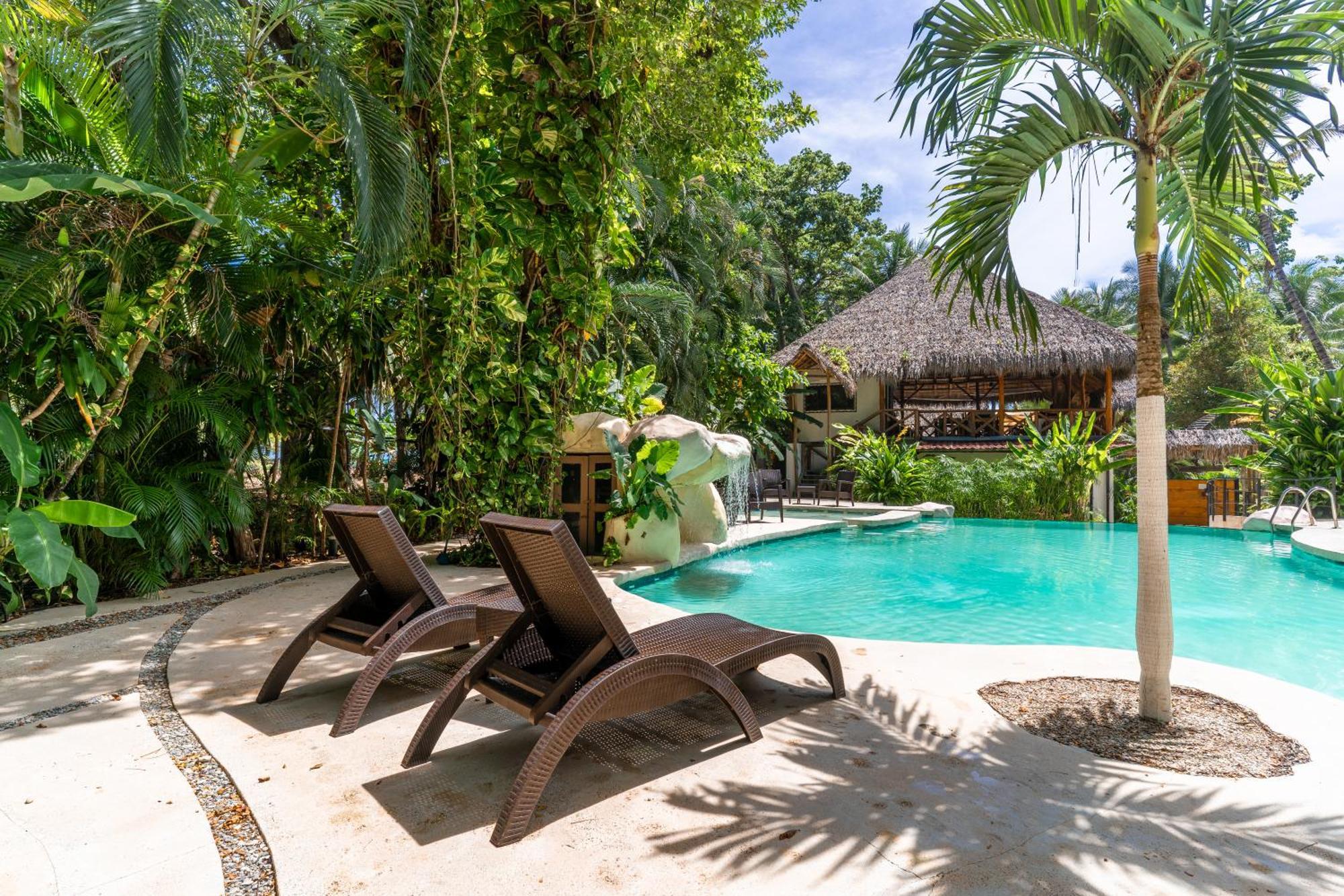 Playa Santa Teresa  Banana Beach Bungalows מראה חיצוני תמונה