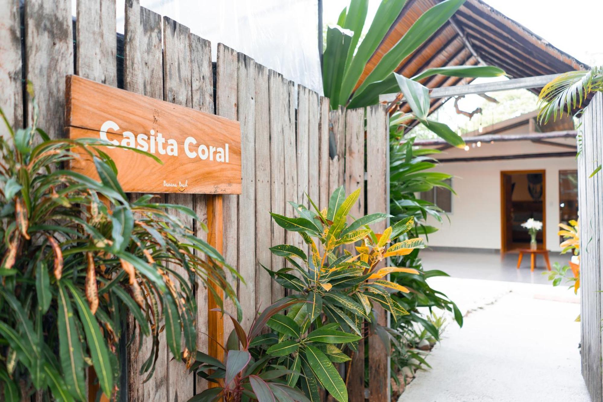 Playa Santa Teresa  Banana Beach Bungalows מראה חיצוני תמונה