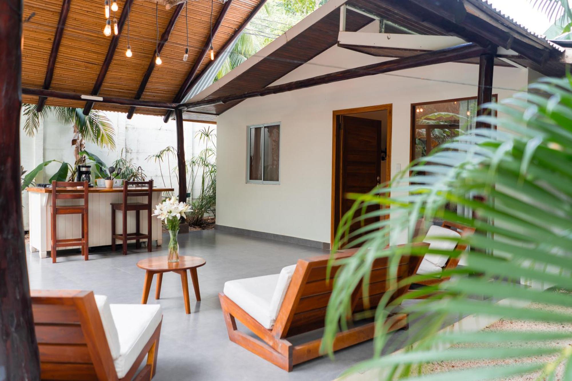 Playa Santa Teresa  Banana Beach Bungalows מראה חיצוני תמונה