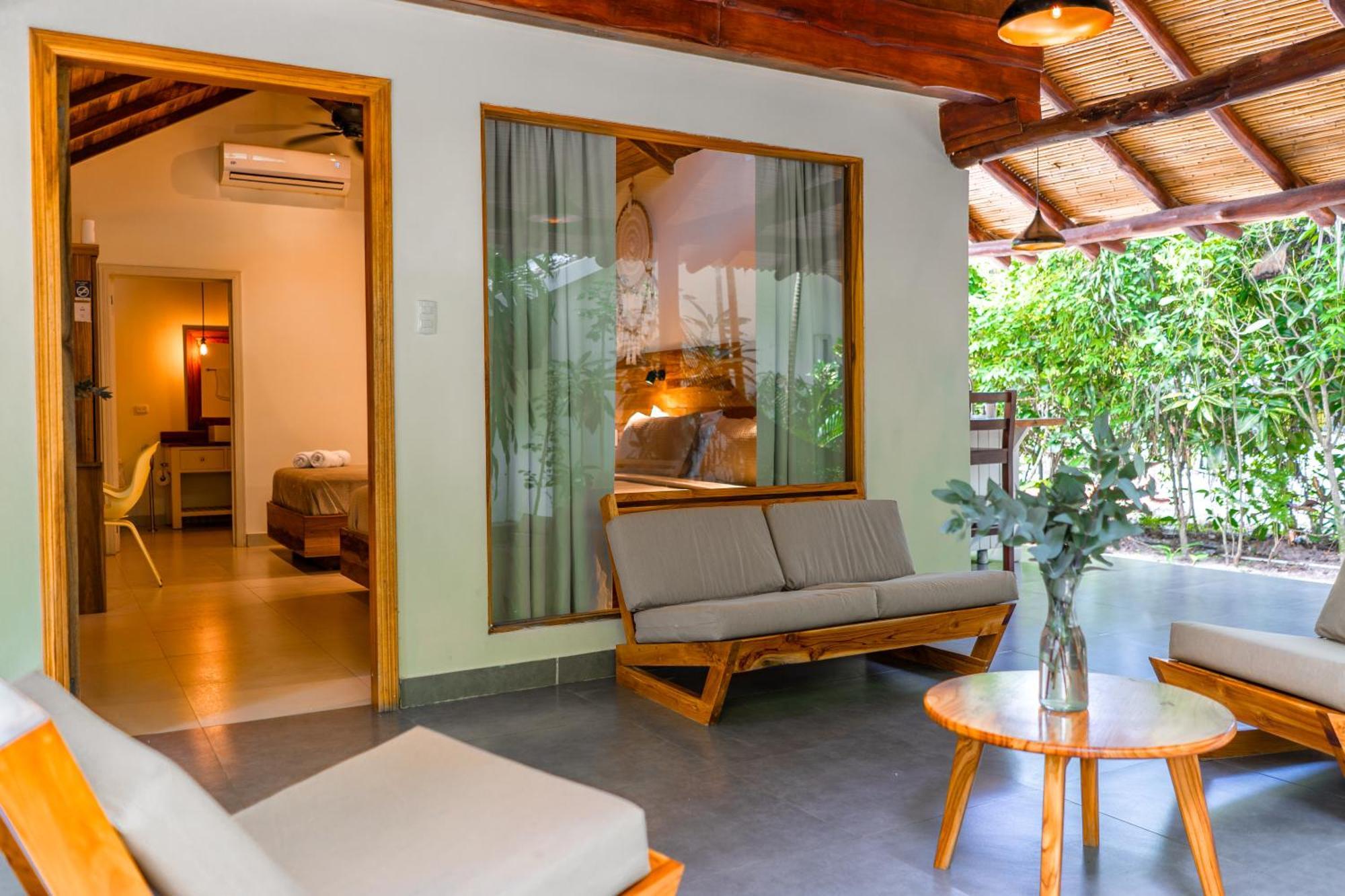 Playa Santa Teresa  Banana Beach Bungalows מראה חיצוני תמונה